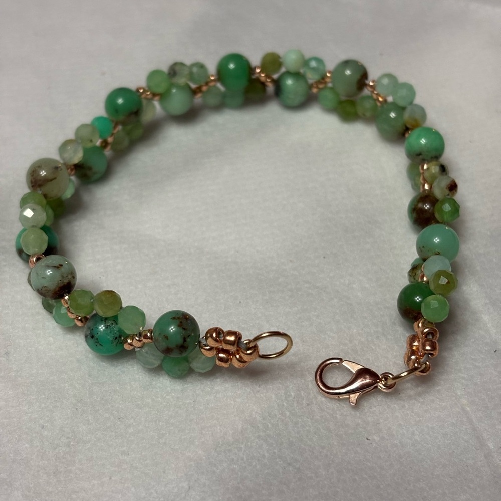 Genuine Green Chrysoprase Beaded Bracelet with Gold Clasp 8 inches - Picture 4 of 5